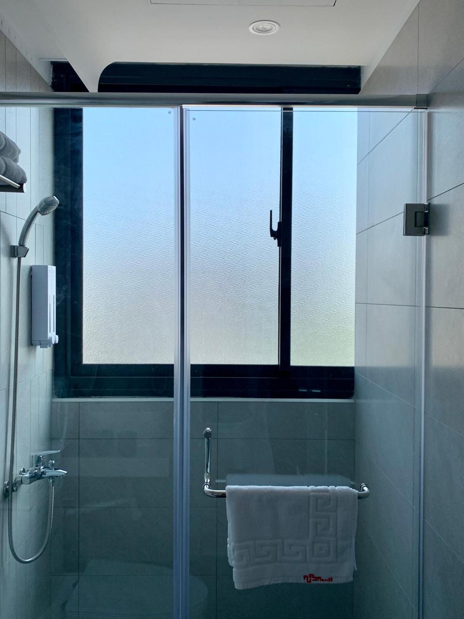 Planet 23 Hotel Chiayi City Room photo